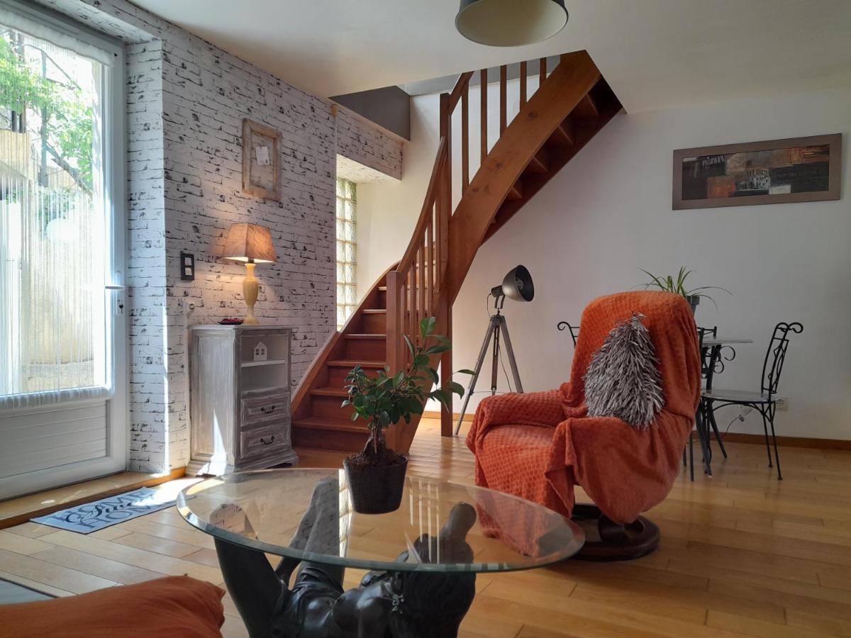 Maison De Village Avec Cour Interieure Et Terrasse Septfonds Exteriér fotografie